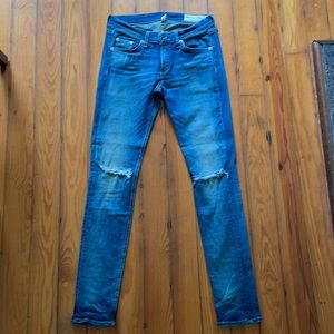 Rag & Bone skinny size 27 “Little Five” wash